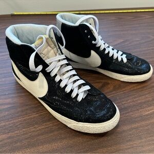 Nike Blazers High Top Mid - Black